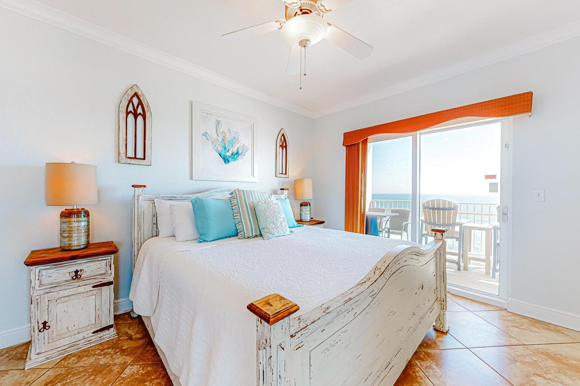 Crystal Shores West 608 Apartment