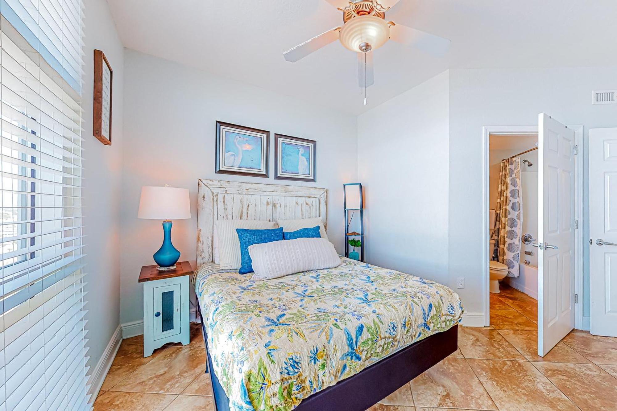Apartment Crystal Shores West 608 Gulf Shores