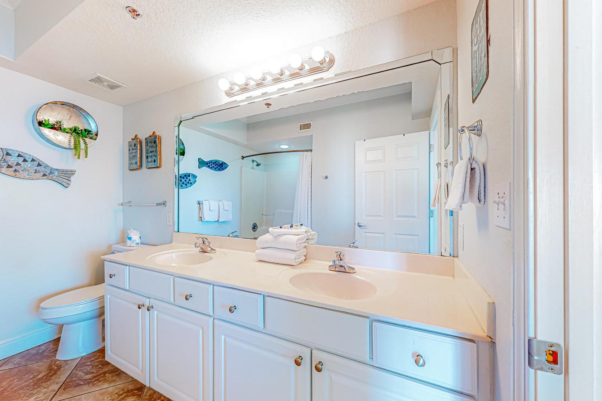 Apartment Crystal Shores West 608 *