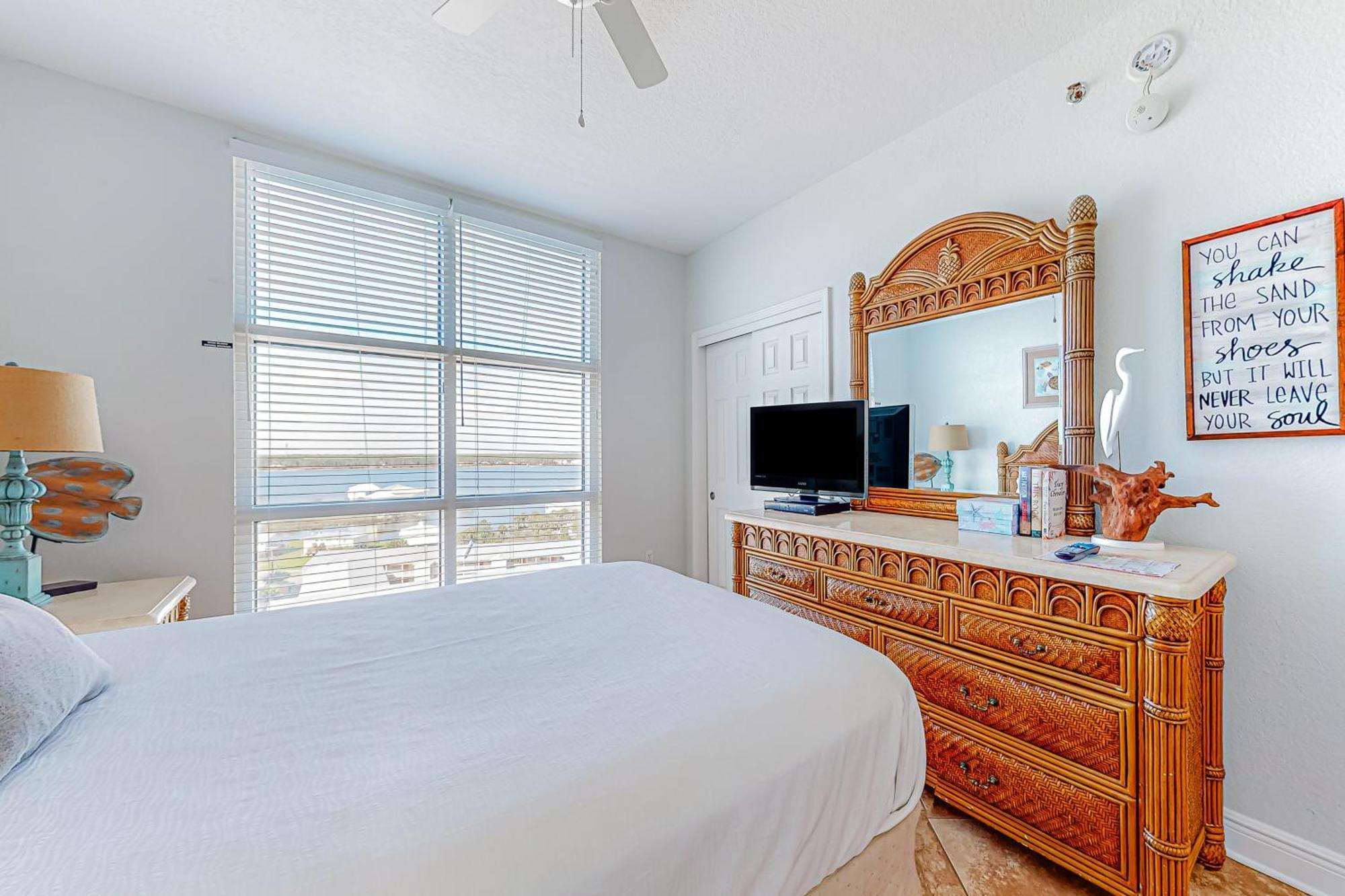 Crystal Shores West 608